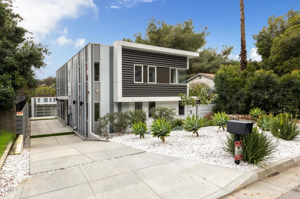 Unit for sale at 161 California Terrace, Pasadena, CA 91105