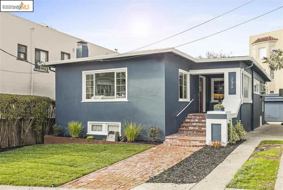 Unit for sale at 239 Acton Pl, Oakland, CA 94606