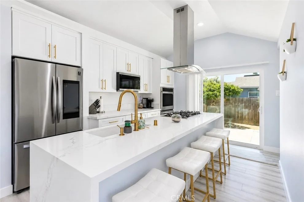 Unit for sale at 438 D, Chula Vista, CA 91910