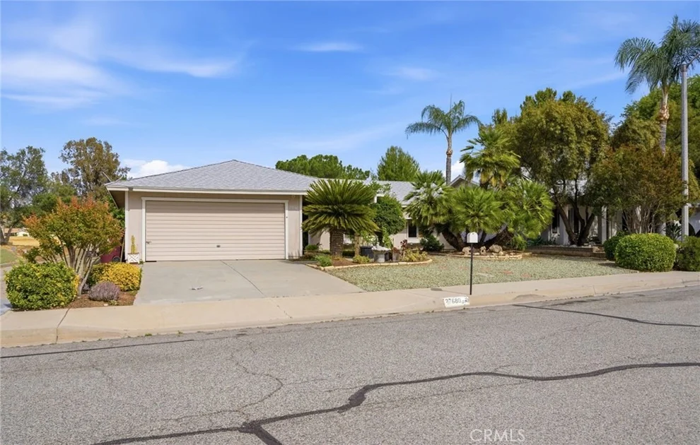 Unit for sale at 27680 Medford, Menifee, CA 92586