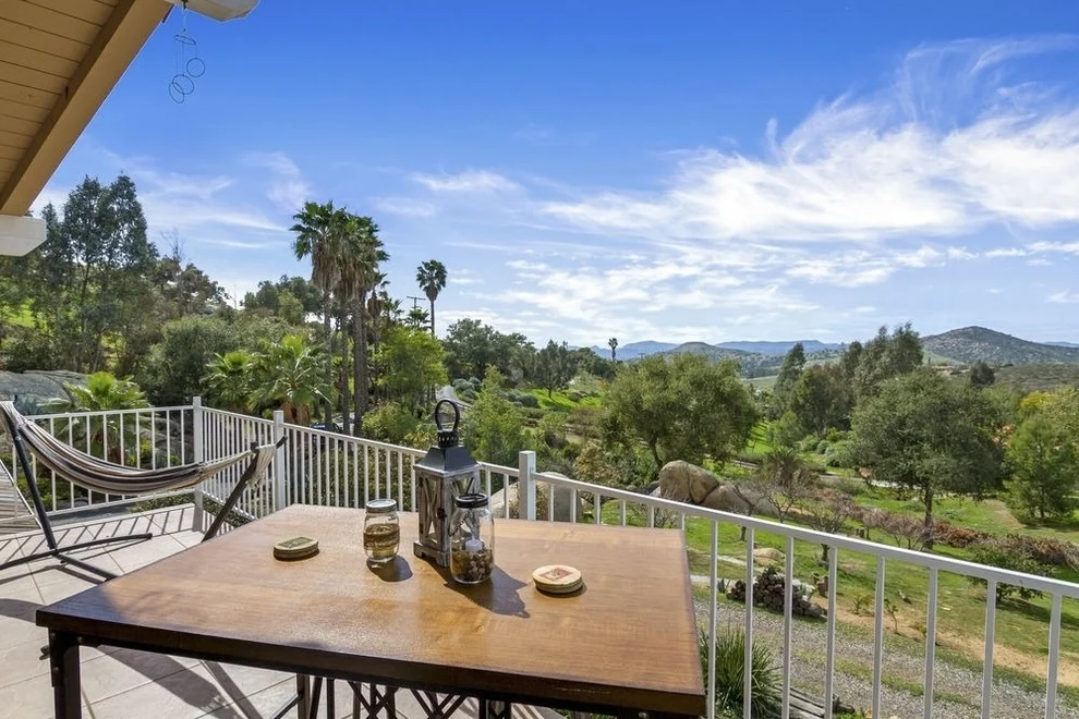 Unit for sale at 15564 Highland Valley Rd, Escondido, CA 92025