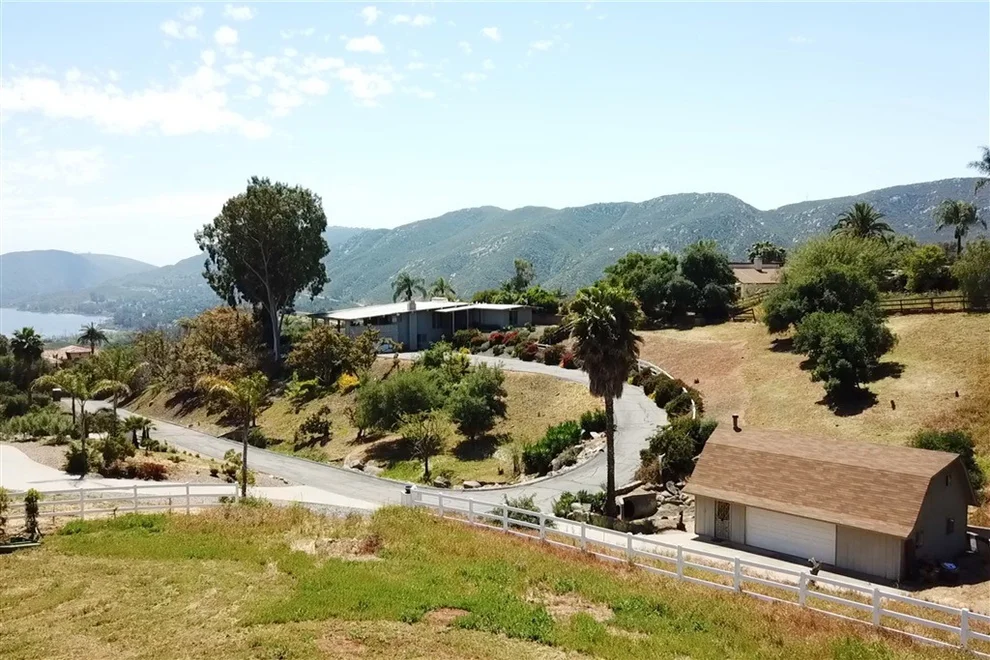 Unit for sale at 2112 W Via Rancho Pkwy, Escondido, CA 92029