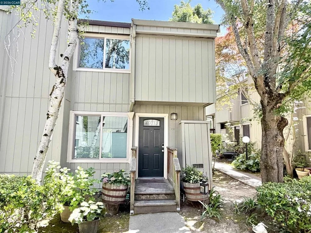 Unit for sale at 111 Ascot Ct, Moraga, CA 94556