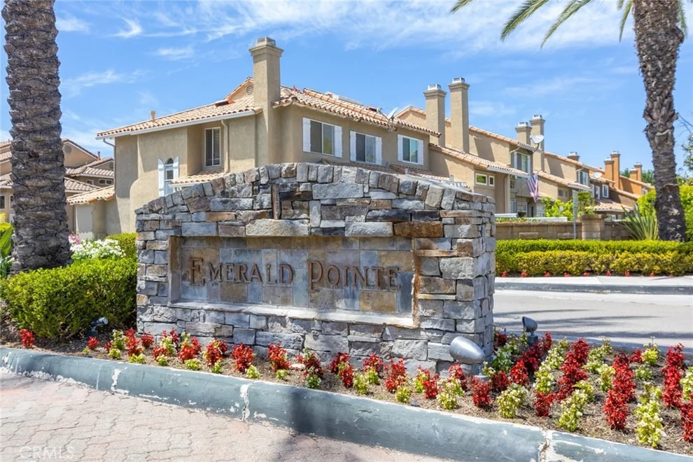 Unit for sale at 27419 Daffodil, Mission Viejo, CA 92692