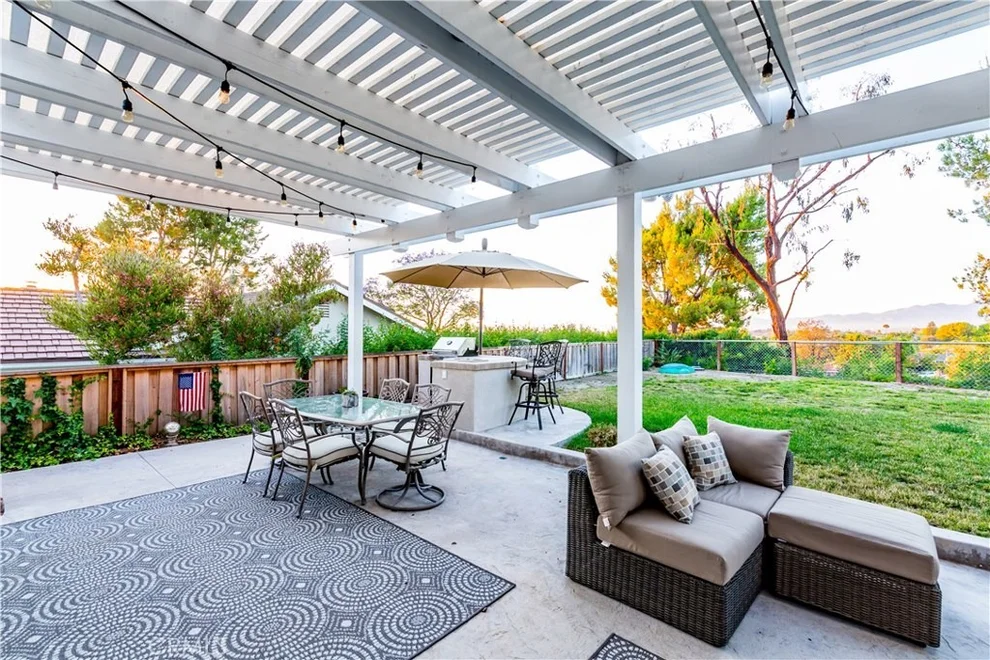 Unit for sale at 25091 Via Bajo Cerro, Laguna Niguel, CA 92677