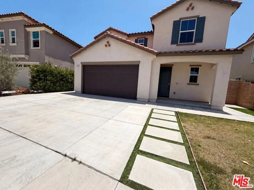 Unit for sale at 383 Eureka Drive, Santa Paula, CA 93060