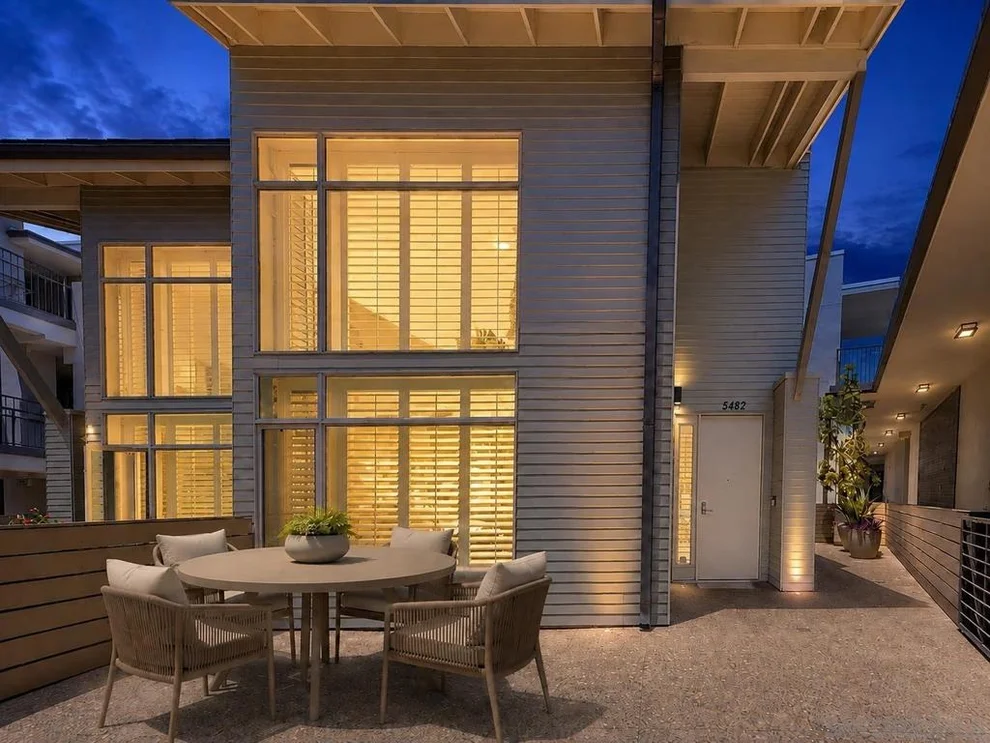 Unit for sale at 5482 La Jolla, La Jolla, CA 92037