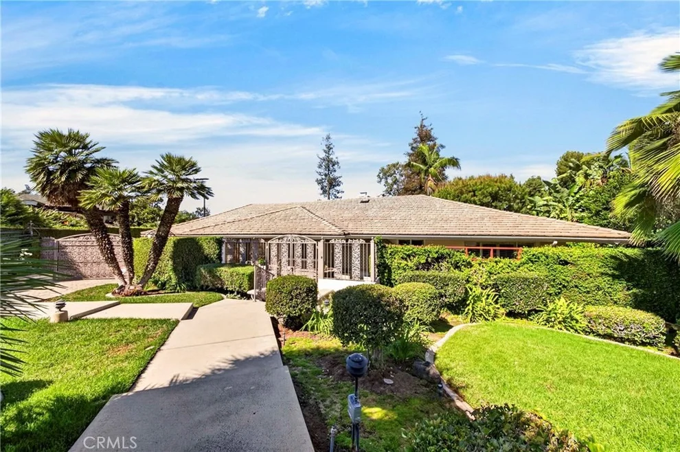 Unit for sale at 619 Lakeside, Fullerton, CA 92835