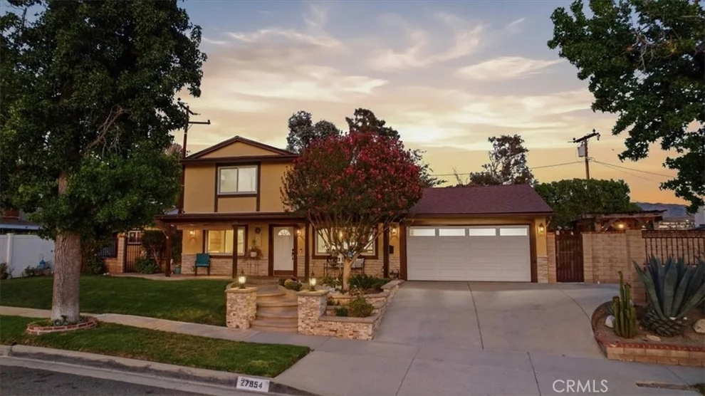 Unit for sale at 27854 Lost Springs Road, Canyon Country, CA 91387