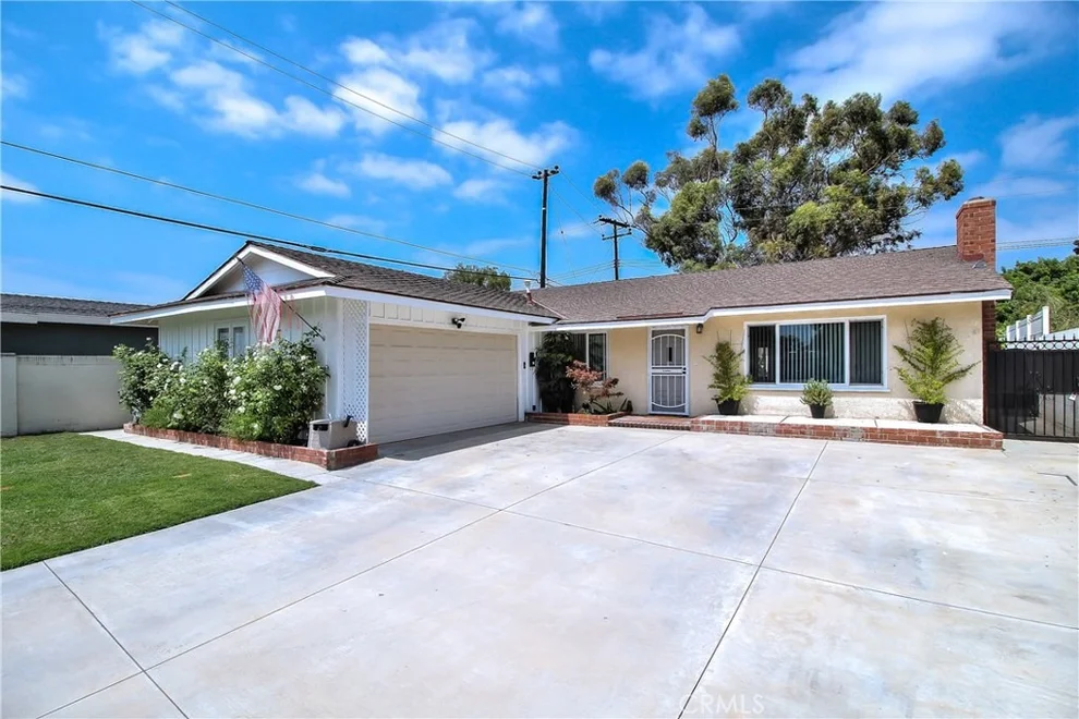 Unit for sale at 13261 Anawood Way, Westminster, CA 92683