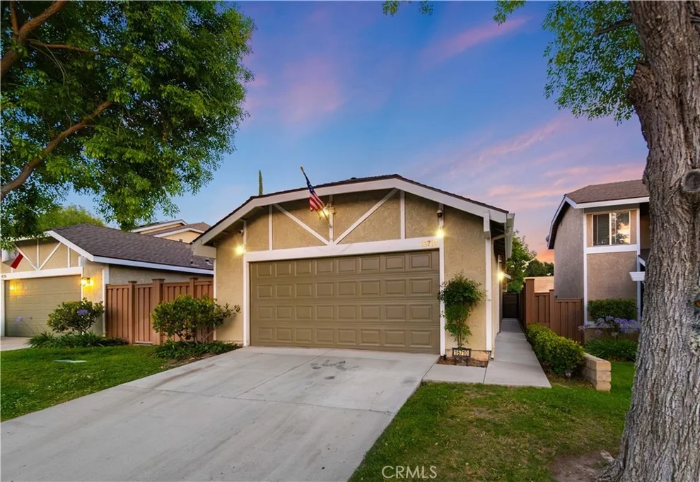 Unit for sale at 16710 Shinedale Drive, Canyon Country, CA 91387