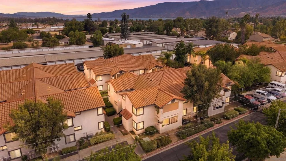 Unit for sale at 16377 Lakeshore Dr., Lake Elsinore, CA 92530
