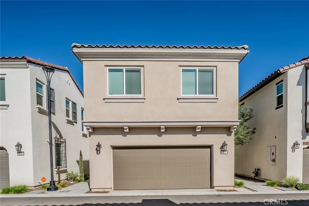 Unit for sale at 214 Bonita Lane, Rialto, CA 92376