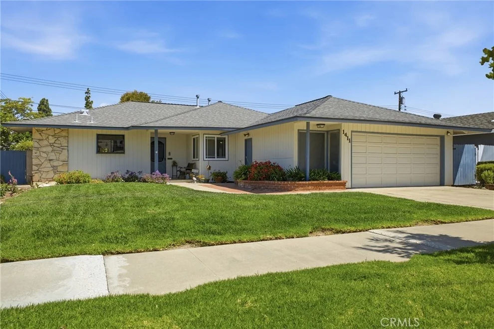 Unit for sale at 1411 E Concord, Orange, CA 92867