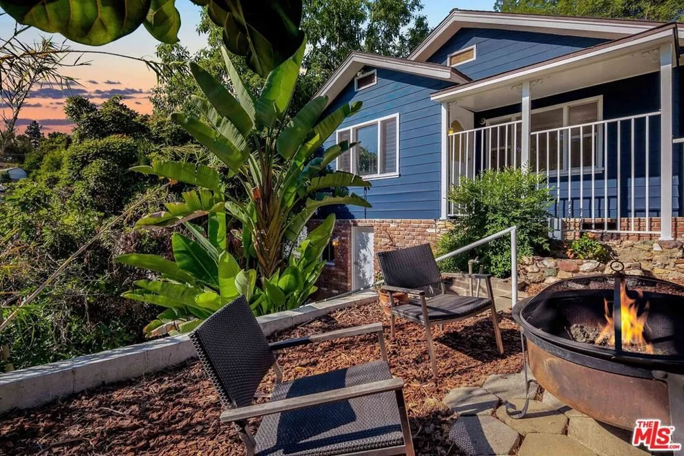 Unit for sale at 1521 Kemper Street, Los Angeles, CA 90065
