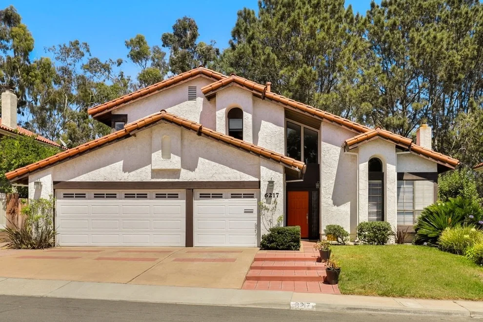 Unit for sale at 6217 Lakewood St, San Diego, CA 92122