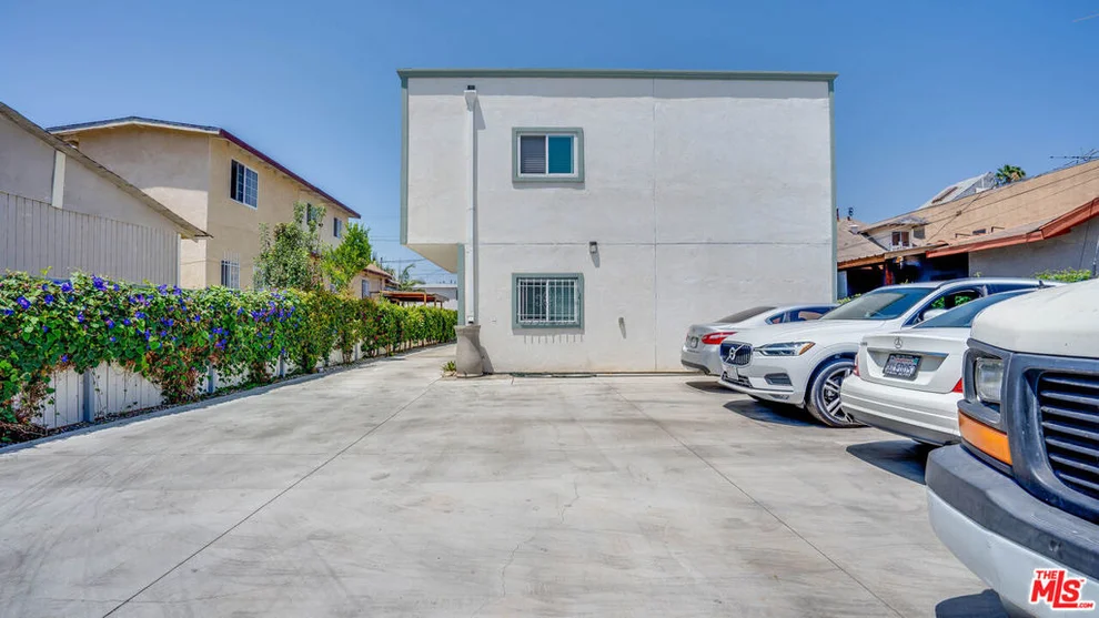 Unit for sale at 1216 1218 S Ardmore Avenue, Los Angeles, CA 90006