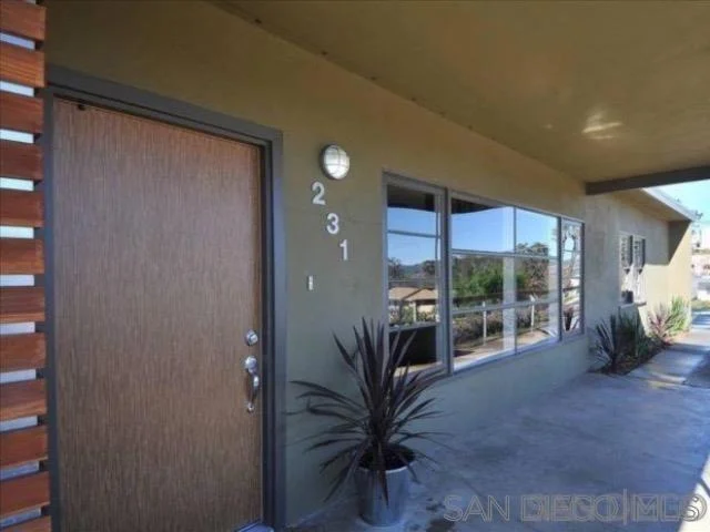 Unit for sale at 231 239 S Grape St, Escondido, CA 92025