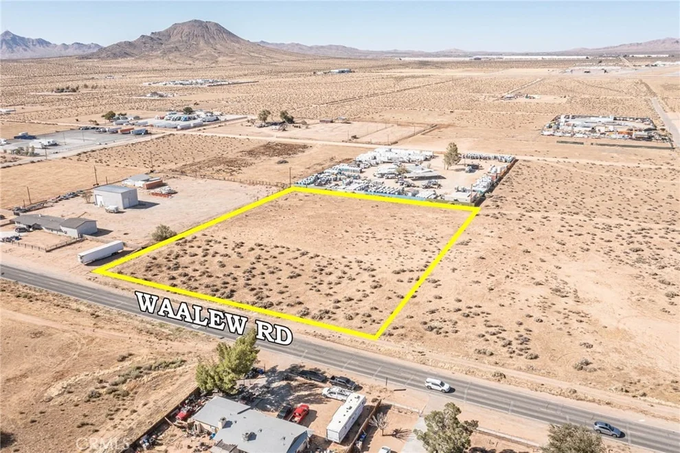 Unit for sale at 4634060 Waalew Road, Apple Valley, CA 92307