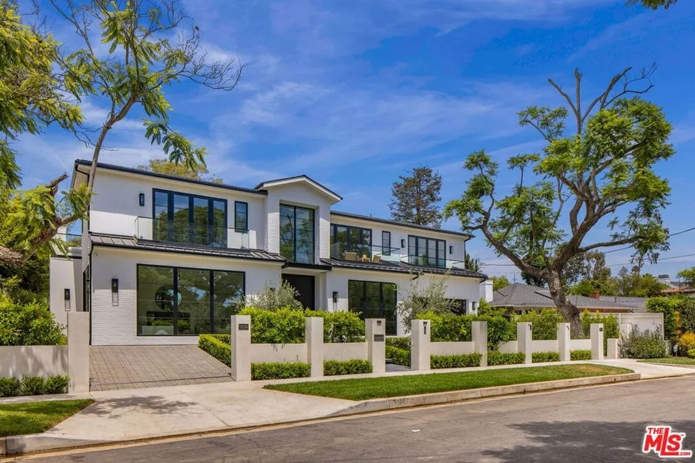 Unit for sale at 12041 Coyne Street, Los Angeles, CA 90049