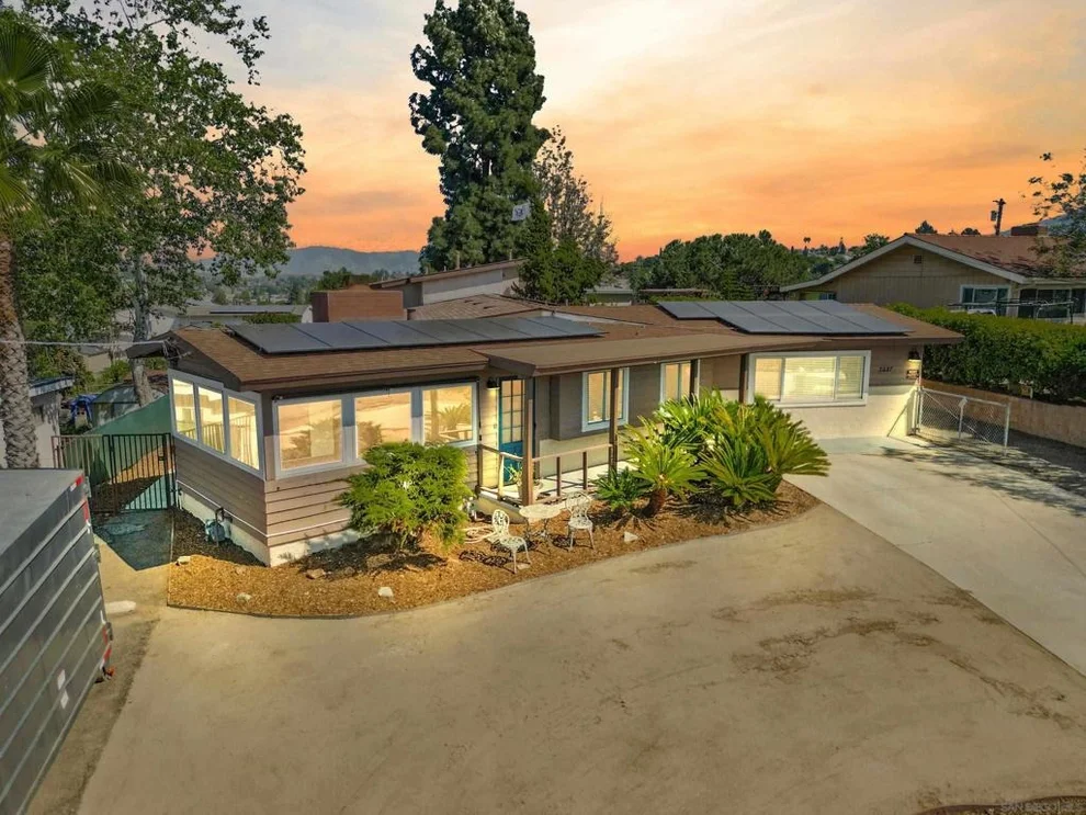 Unit for sale at 3237 S Bonita, Spring Valley, CA 91977