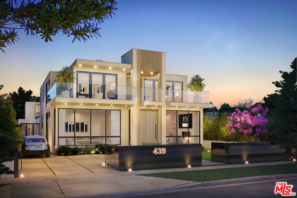 Unit for sale at 439 21st Street, Santa Monica, CA 90402
