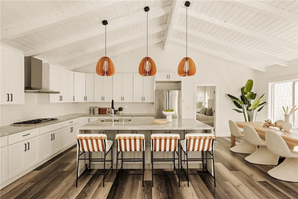 Unit for sale at 702 1/2 Acacia Avenue, Corona Del Mar, CA 92625