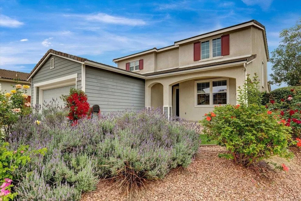 Unit for sale at 5173 Bluegrass Way, Oceanside, CA 92057