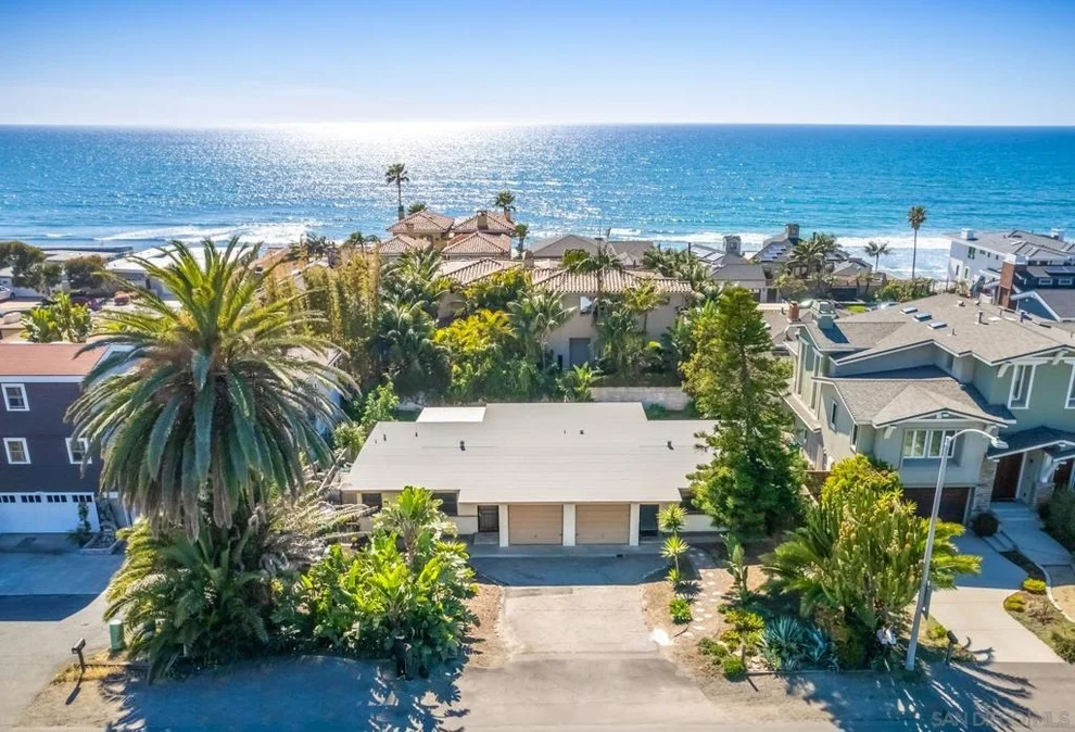 Unit for sale at 5133 35 Carlsbad Blvd, Carlsbad, CA 92008