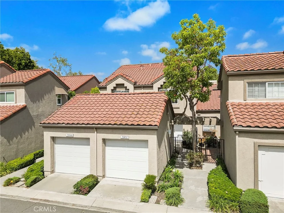 Unit for sale at 21852 Bahamas, Mission Viejo, CA 92692