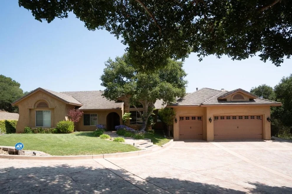 Unit for sale at 19735 Moonglow Road, Salinas, CA 93907