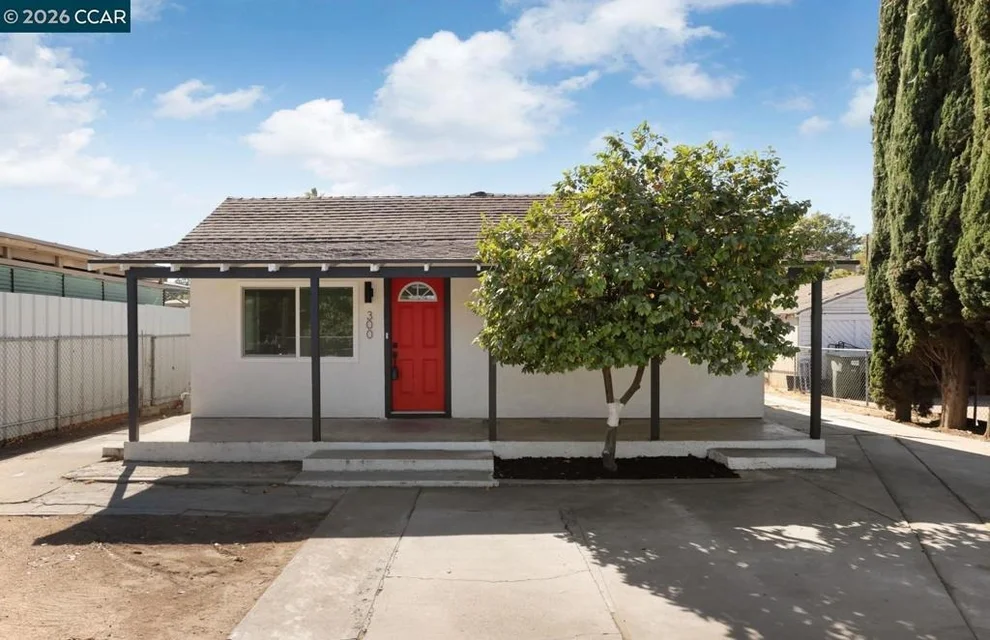 Unit for sale at 300 Pueblo Ave, Modesto, CA 95351