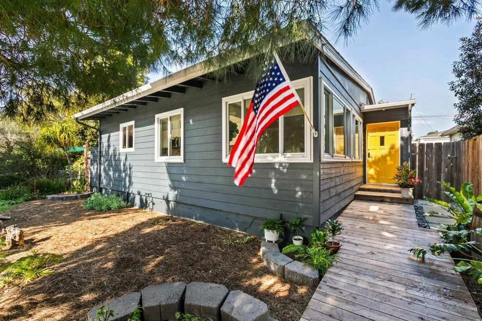 Unit for sale at 3628 30 Poe St, San Diego, CA 92106