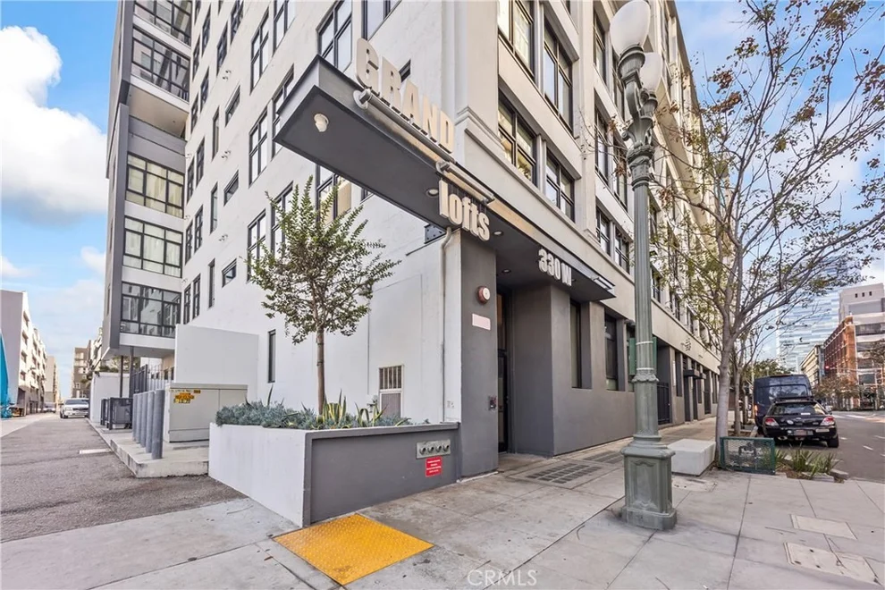 Unit for sale at 1100 S Grand, Los Angeles, CA 90015