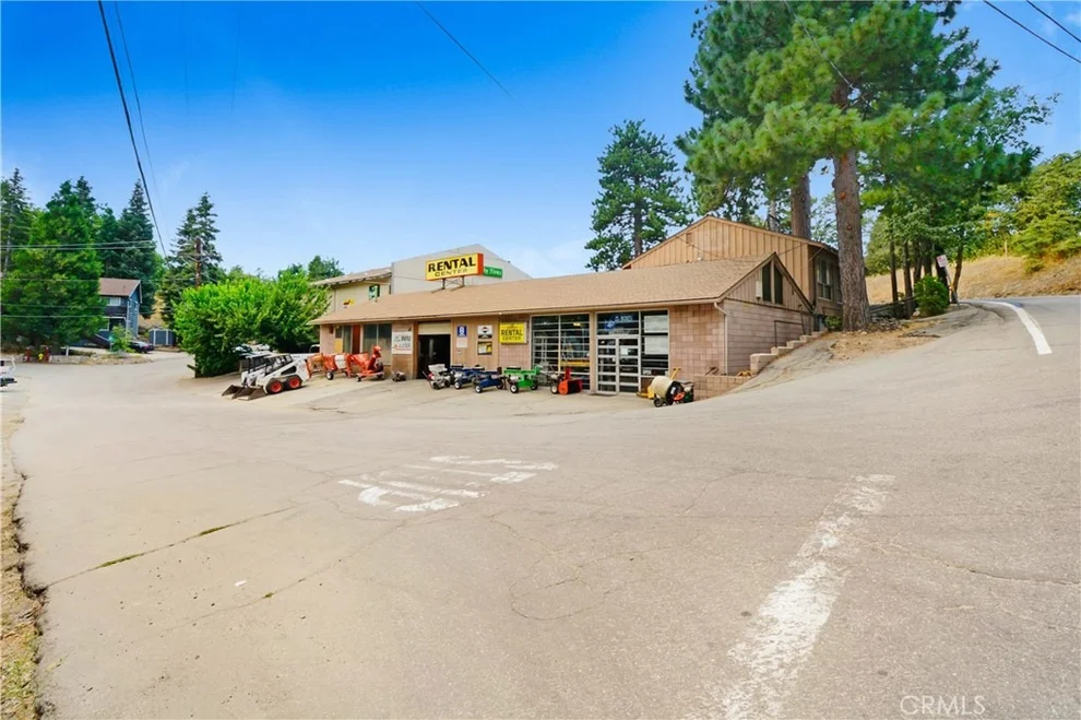 Unit for sale at 26325 Pine Avenue, Rimforest, CA 92378
