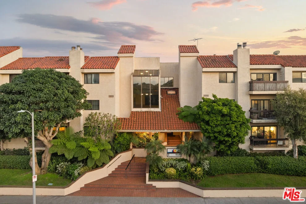 Unit for sale at 8180 Manitoba Street, Playa Del Rey, CA 90293