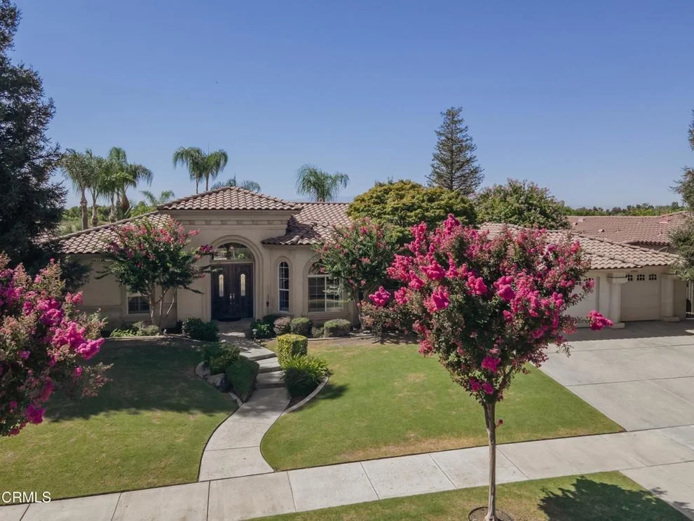 Unit for sale at 10503 Hinderhill Drive, Bakersfield, CA 93312