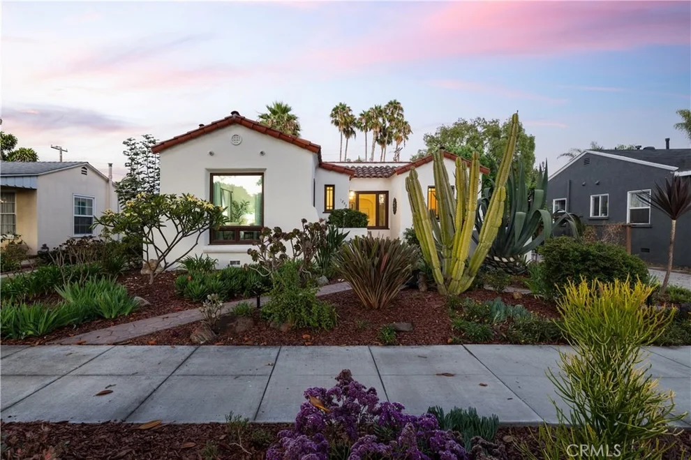 Unit for sale at 1858 Maine Avenue, Long Beach, CA 90806