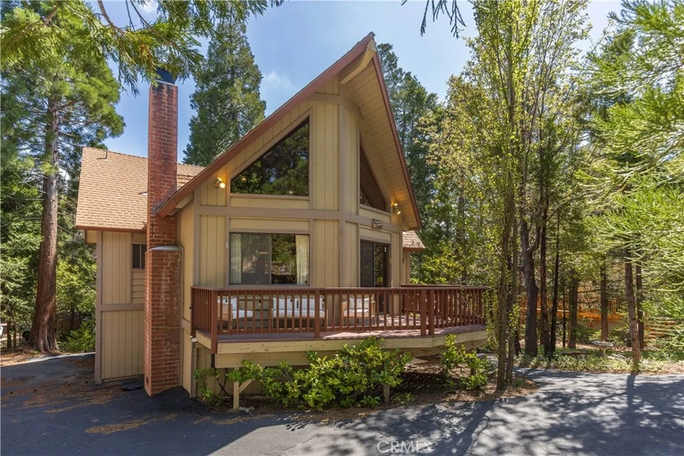 Unit for sale at 27207 Bernina Drive, Lake Arrowhead, CA 92352