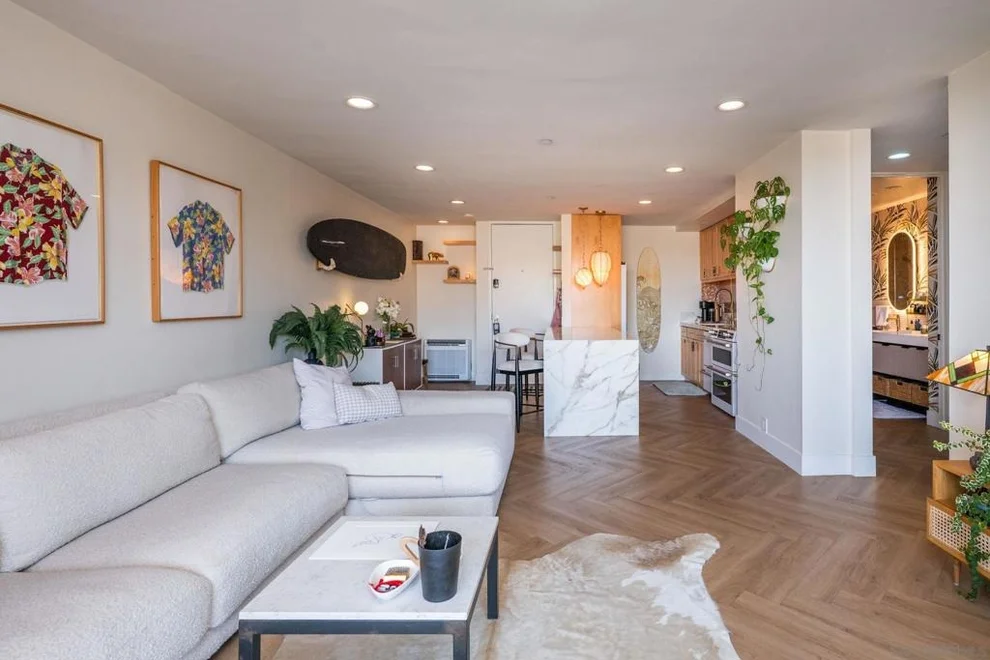 Unit for sale at 727 Sapphire St, San Diego, CA 92109