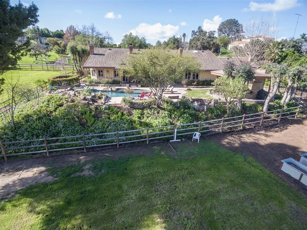 Unit for sale at 1916 Green Vista Lane, Fallbrook, CA 92028