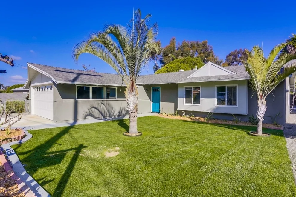 Unit for sale at 2448 Sarbonne Dr, Oceanside, CA 92054