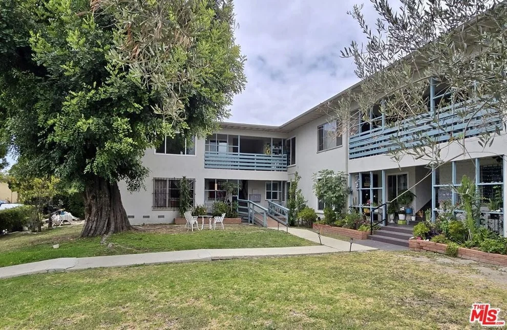 Unit for sale at 5625 1/2 Clemson Street, Los Angeles, CA 90016