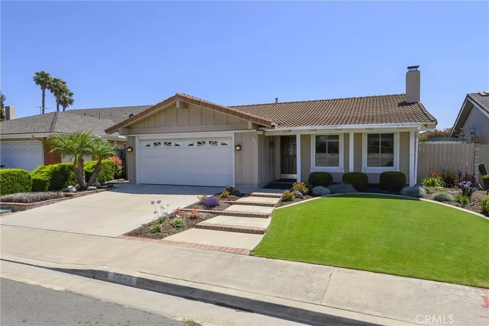 Unit for sale at 17554 Waterton Street, Fountain Valley, CA 92708