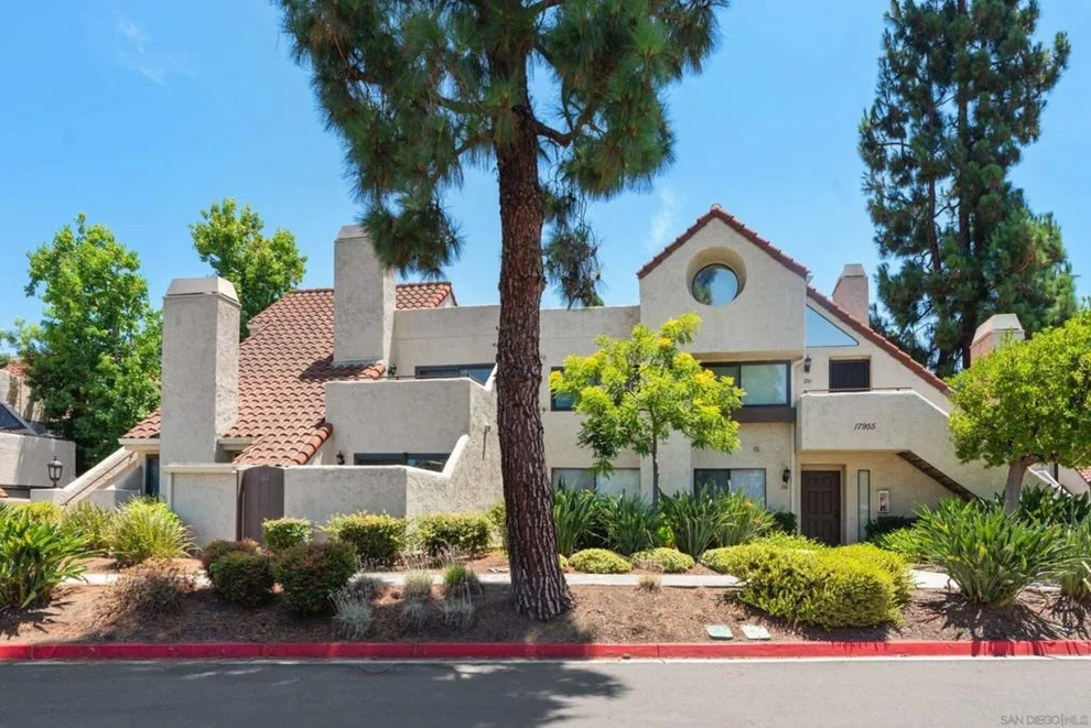 Unit for sale at 17955 Caminito Pinero, San Diego, CA 92128