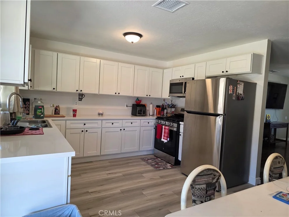 Unit for sale at 25595 Cheryle, Barstow, CA 92311