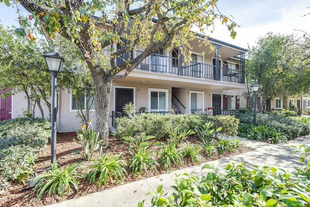 Unit for sale at 660 S Glassell Street, Orange, CA 92866