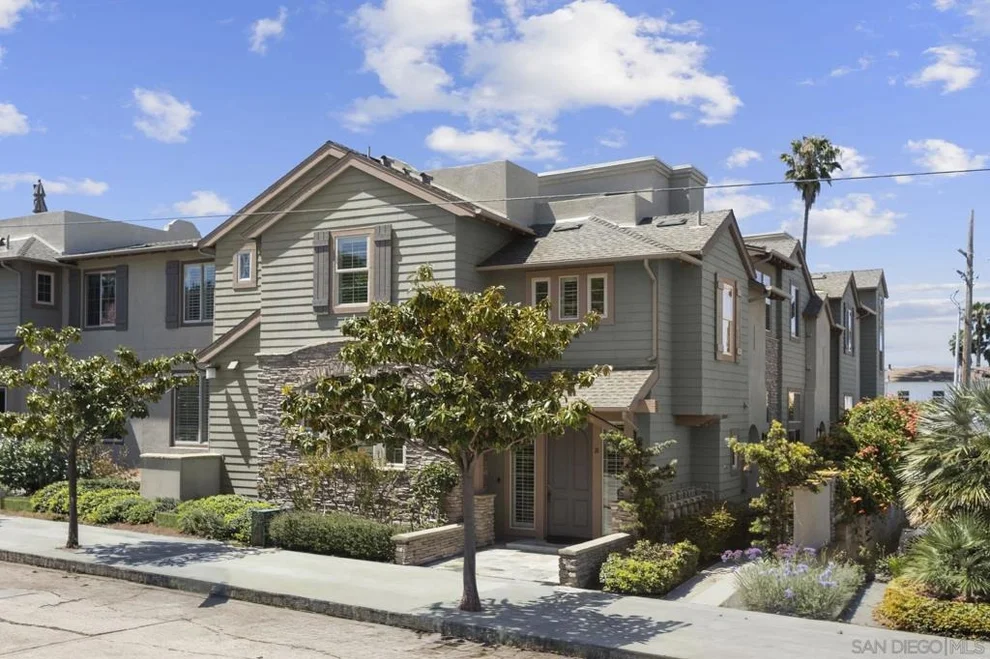 Unit for sale at 1056 Pearl, La Jolla, CA 92037