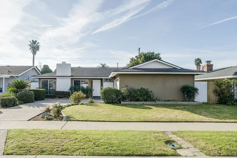 Unit for sale at 2210 E Coolidge Avenue, Orange, CA 92867
