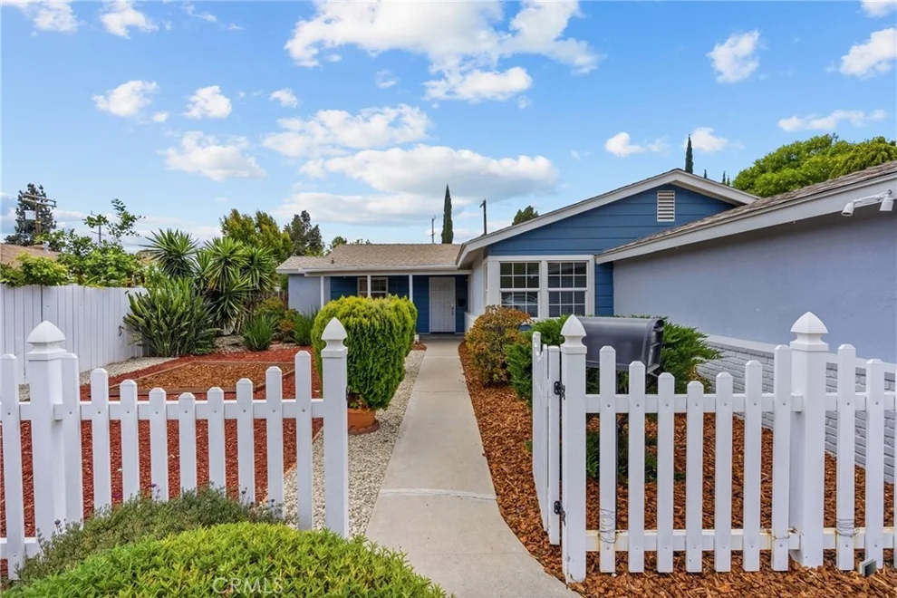 Unit for sale at 17254 Lahey, Granada Hills, CA 91344